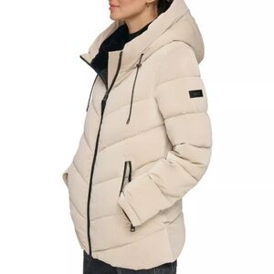 DKNYC Women's Light Beige Puffer Jacket